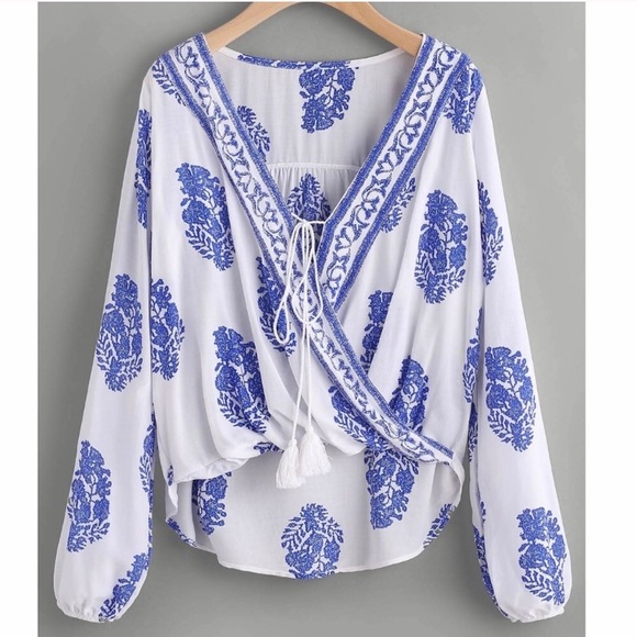 ONE LEFT!!! Boho Longsleeve Blouse💙 - Picture 2 of 3